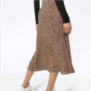 REFORMATION Popular Cheetah long shirt - size 4